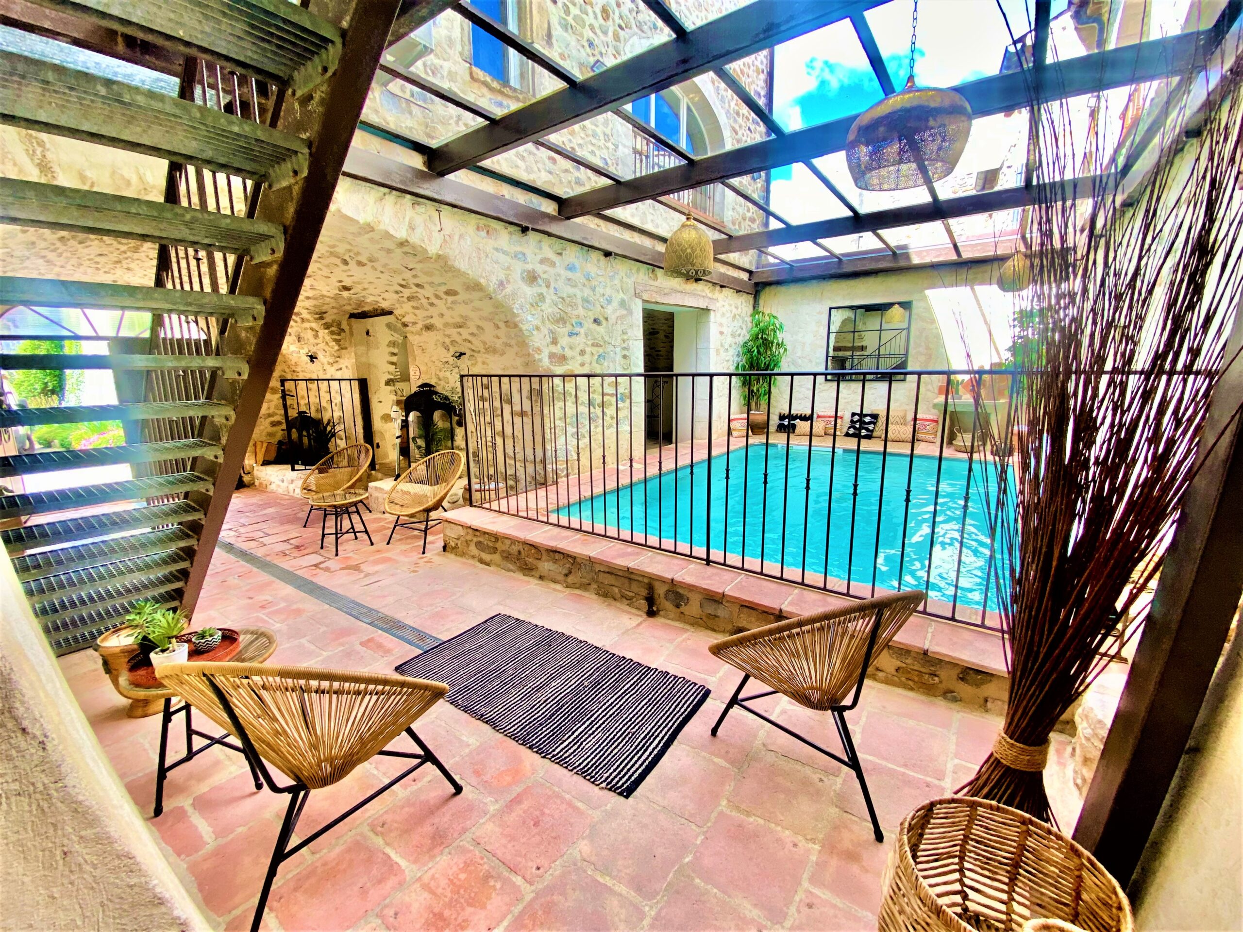 gîte de groupe de charme piscine couverte chauffée Ardeche | Gîtes Bastide Saint Martin Vallon Pont d'Arc