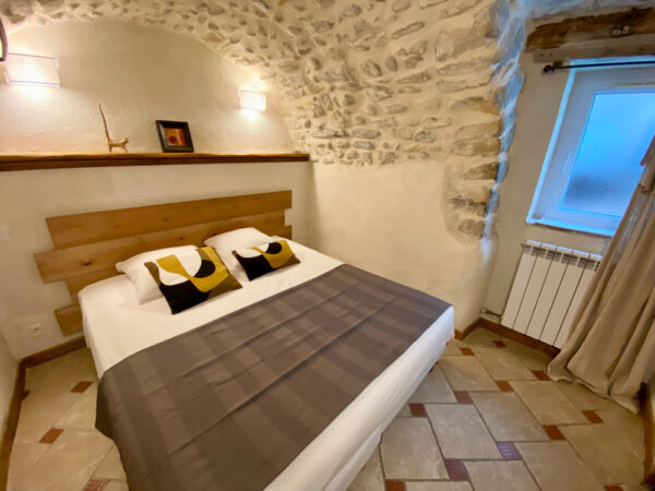 Gîte Vallon Pont d'Arc avec Piscine